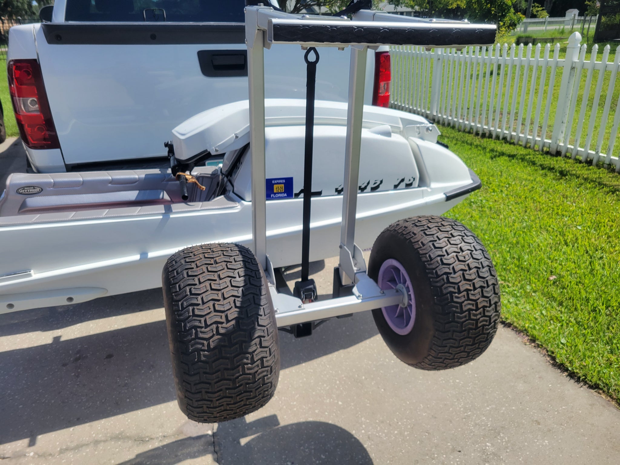 Ez-Ski Beach Tote Carrier $235/$265 ( Added receiver)